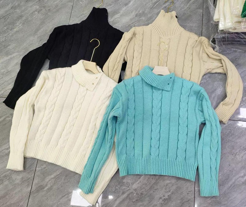 Pull en grosse maille pour femmes avec col haut et détails de bouton Chic und Stil
