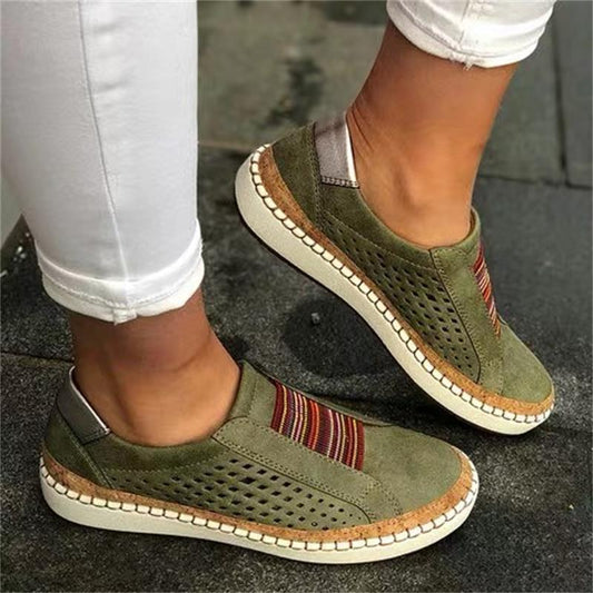 Chaussures de sport dames Slip-On confortables avec une structure de surface respirante Chic und Stil