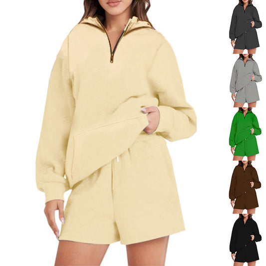Pull à capuche décontracté pour femmes avec fermeture éclair courte et poches pratiques Chic und Stil