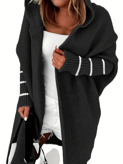 Chic und Stil | Women Cozy Cardigan with Hood and Loose-Fitting Design