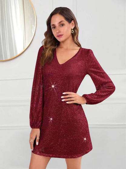 Robe minuscule scintillante pour femmes avec décolleté en V et manches longues Chic und Stil