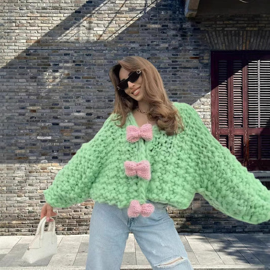 Dames Pull en tricot douillet avec de grands boutons Chic und Stil