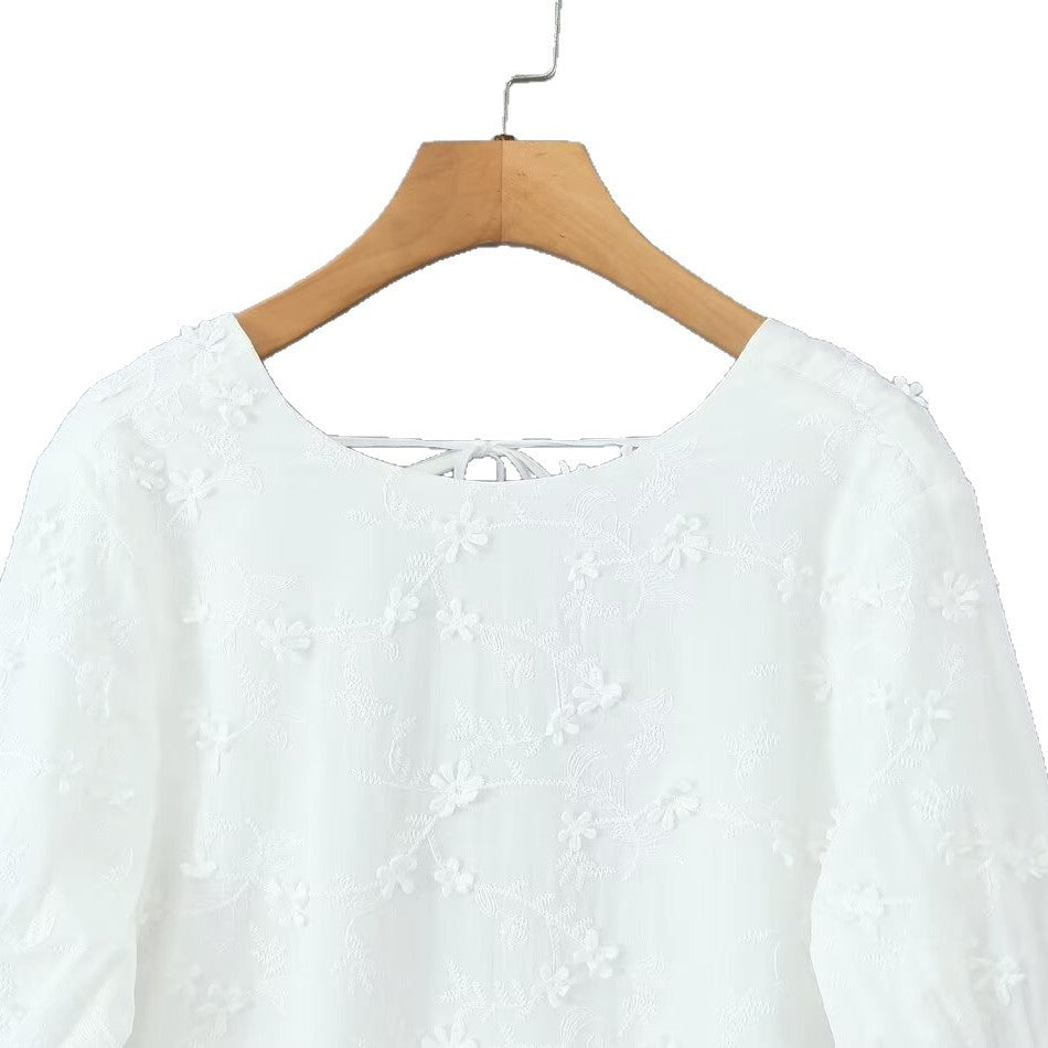 Robe d'été aérienne pour femmes avec design de broderie florale et manches volumineuses Chic und Stil