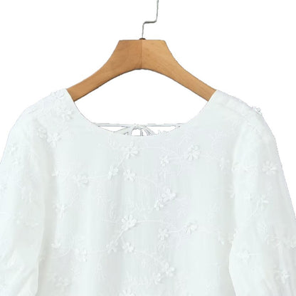 Robe d'été aérienne pour femmes avec design de broderie florale et manches volumineuses Chic und Stil