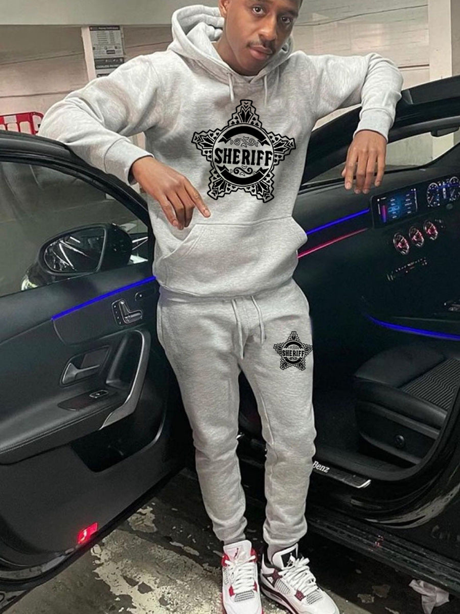 Hoodie and jogger pants set for women with a unique sheriff design Chic und Stil