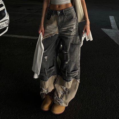 Dames Cargo-Jeans avec un lavage unique et des détails déchirés Chic und Stil