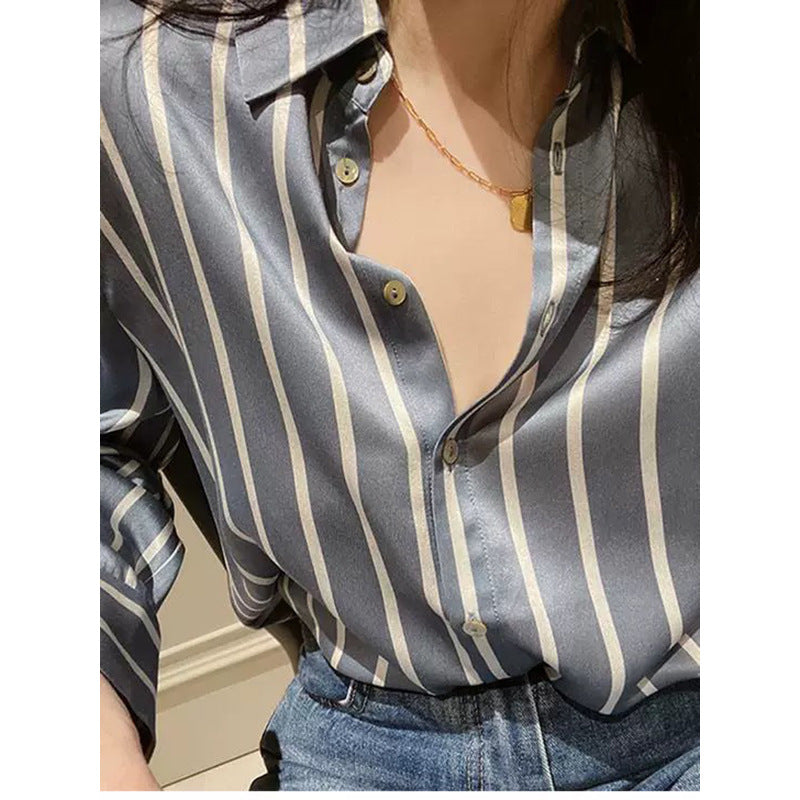 Chemisier en Satin Rayé à Boutons Chic und Stil