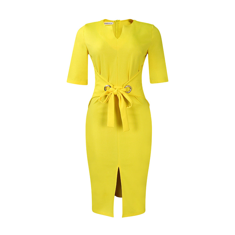 Robe ajustée pour femmes avec nœud décoratif et fente Chic und Stil