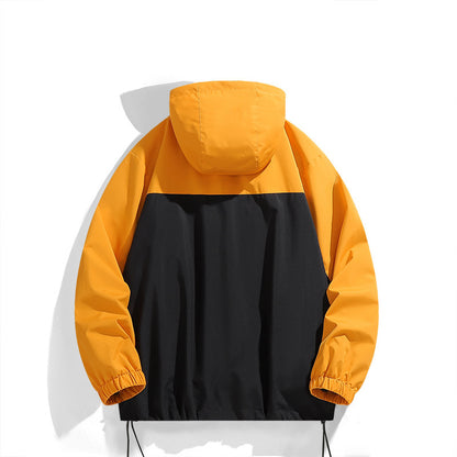 Functional windbreaker jacket for men with a stylish color contrast and practical pockets Chic and Style