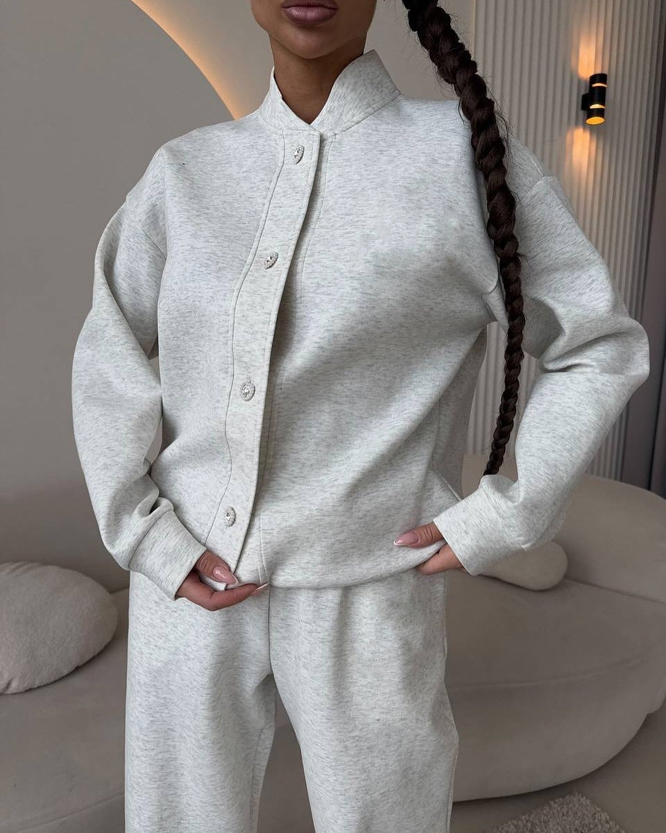 Dames Ensemble de loisirs élégant et confortable avec fermeture à bouton à la mode Chic und Stil