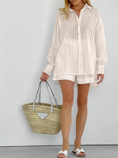Ensemble chemise à rayures et shorts Chic und Stil pour femmes