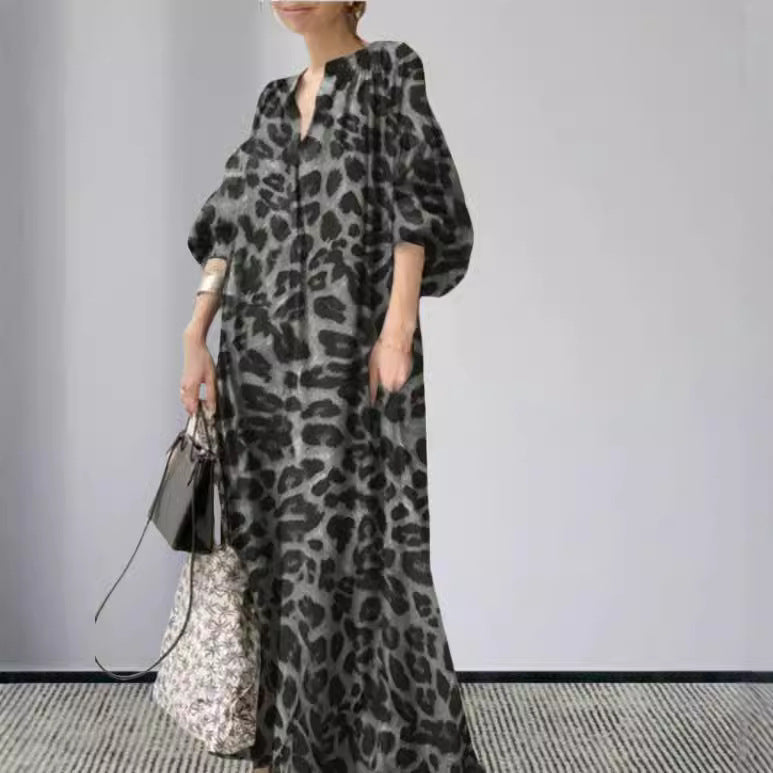 Robe maxi à manches longues pour femmes avec un imprimé léopard frappant Chic und Stil