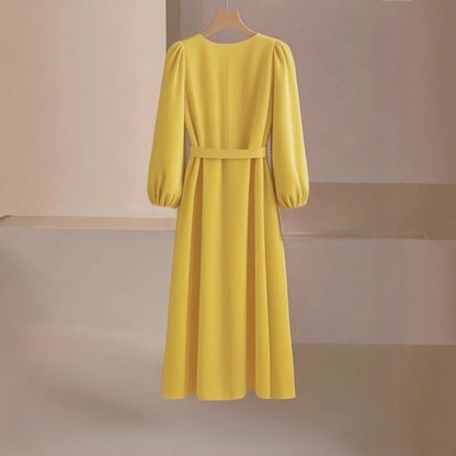 Robe maxi femme avec décolleté en V et élégantes manches bouffantes Chic und Stil
