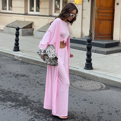 Women's loungewear set with a loose top and wide pants Chic and Style