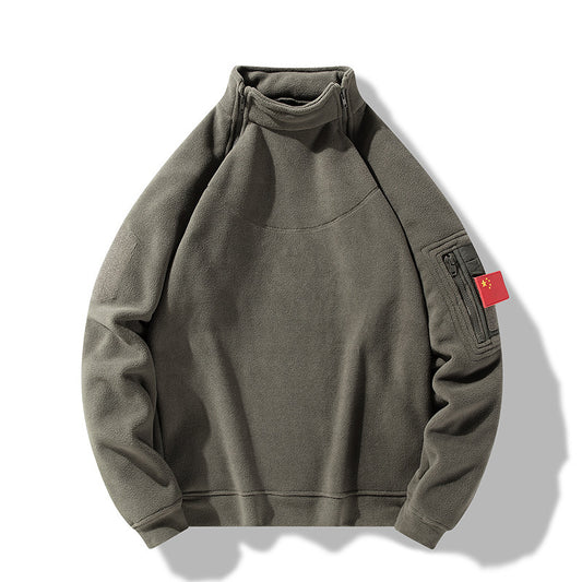 Fleece pullover for men with a high collar and practical zip pockets Chic und Stil