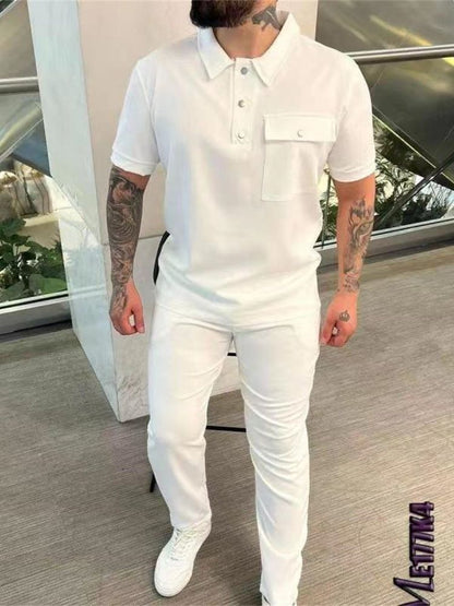 Stylish polo and pants set for men Chic und Stil