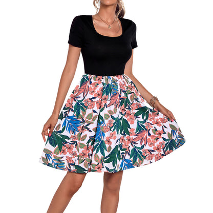 Robe de loisir pour femmes avec jupe florale et haut chic Chic und Stil