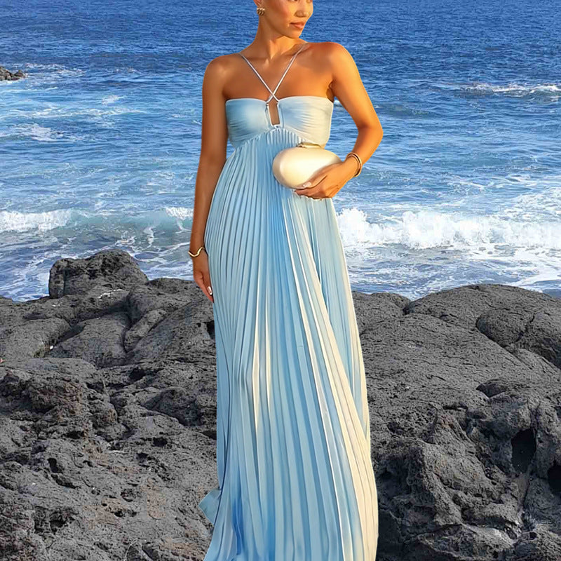 Femmes Robe maxi élégante avec des détails plissés et une découpe chic Chic und Stil
