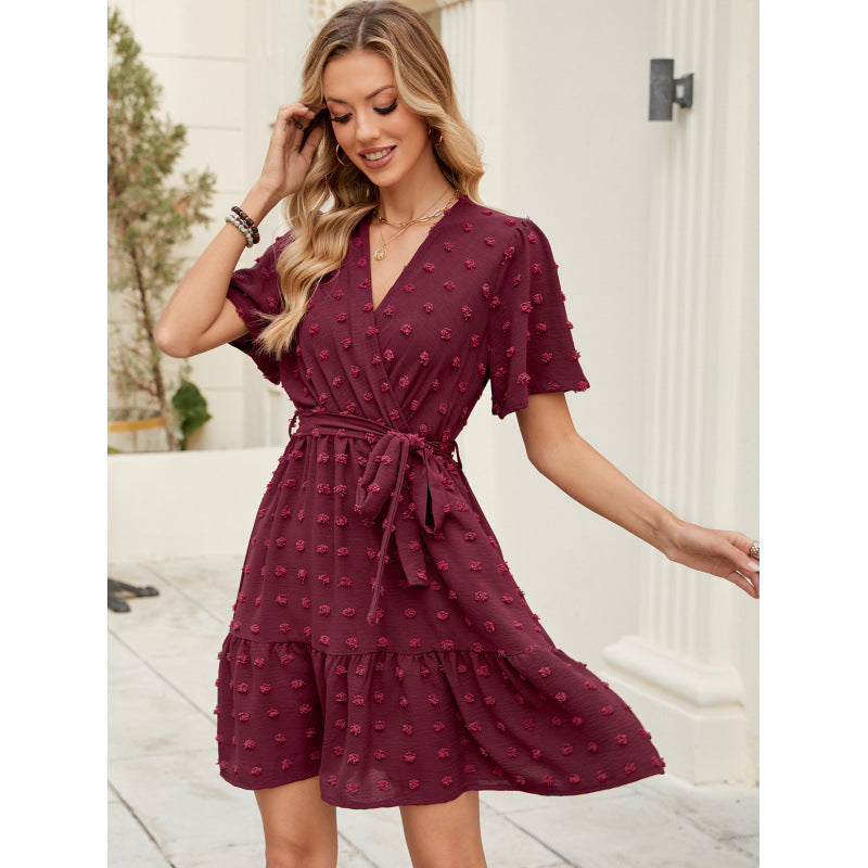 Robes portefeuille élégante pour dames avec jupe à volants Chic und Stil