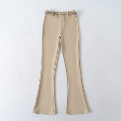 Women's flared pants with fitted waist and decorative belt Chic und Stil