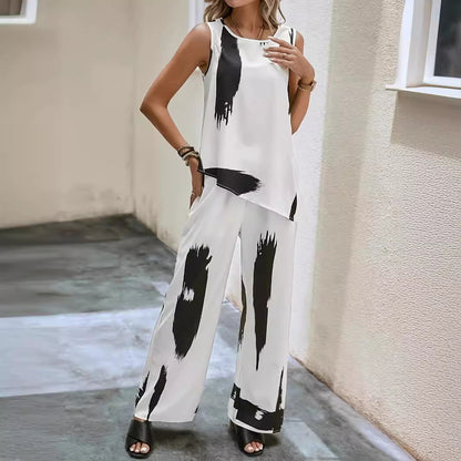 Women’s jumpsuit made up of a sleeveless top and wide pants Chic and Style