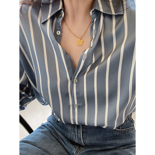 Chemisier en Satin Rayé à Boutons Chic und Stil
