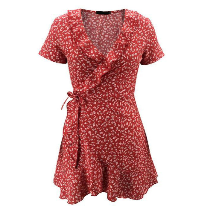 Robe d'été ludique pour femmes avec des détails en volants et des motifs floraux Chic und Stil