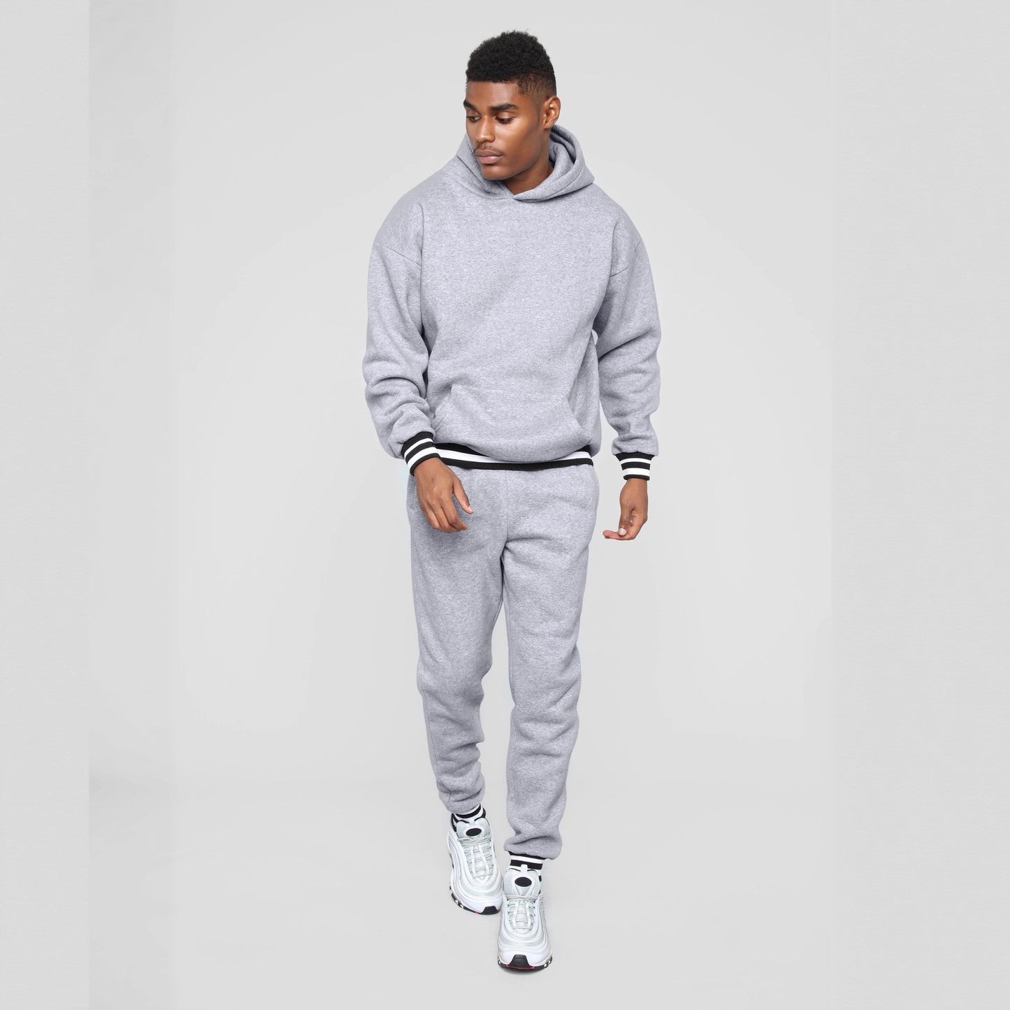 Sporty sweatshirt for men with comfortable jogger pants in chic urban style