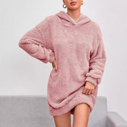 Robe à capuche oversize douillette pour femmes en doux polaire Chic und Stil