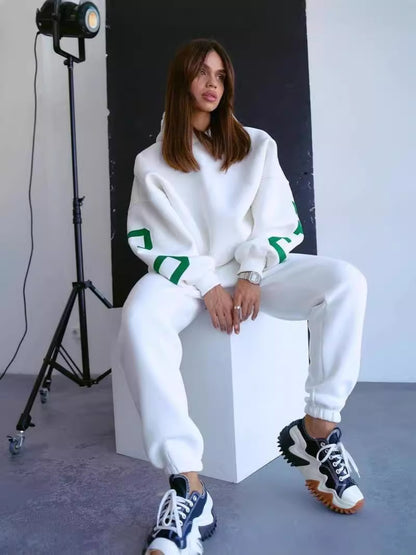 Ladies oversized tracksuit with hood and elastic cuffs Chic and Style