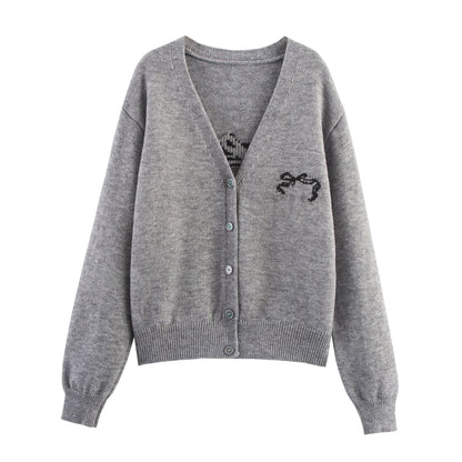Dames pull-over en tricot douillet avec un élégant décolleté en V et une coupe décorative Chic und Stil