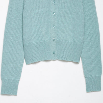 Cardigan en fine maille pour femmes avec encolure ronde Chic und Stil