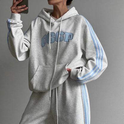 Casual sports set for women with hoodie and loose pants Chic and Style