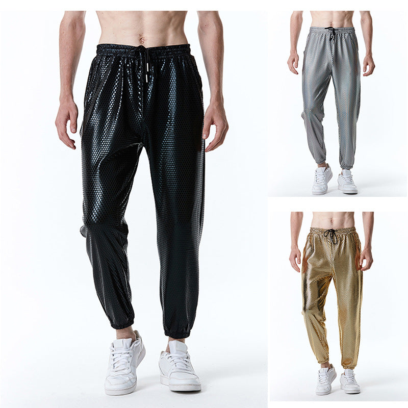 Futuristic mesh pants for men with a trendy metallic look Chic und Stil