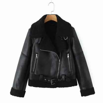 Dames cuir synthétique veste de biker avec doublure douce et détails élégants Chic und Stil
