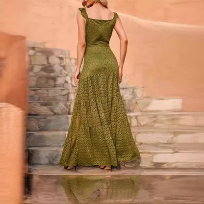 Robe maxi pour femmes avec une structure en crochet exquise et une jupe fluide Chic und Stil