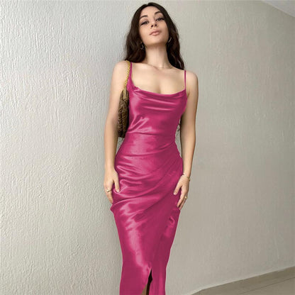 Robe maxi en satin pour dames avec une fente élégante et un décolleté séduisant Chic und Stil