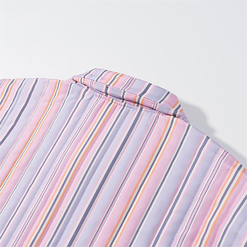 Dames cardigan matelassé avec motif rayé à la mode Chic und Stil