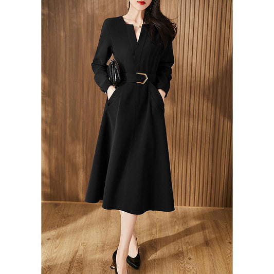 Robe midi élégante pour femmes avec ceinture Chic und Stil