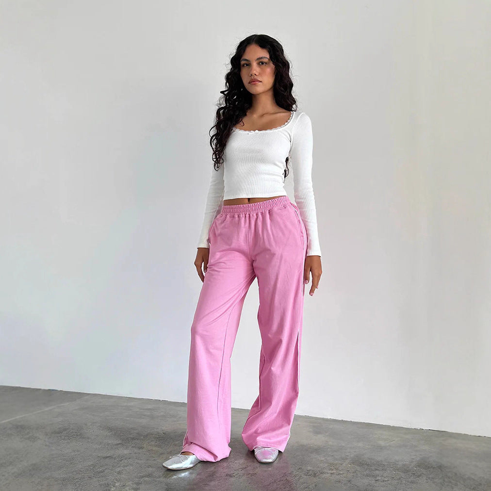 Wide leisure pants for women with side stripes and an elastic waist Chic and Style