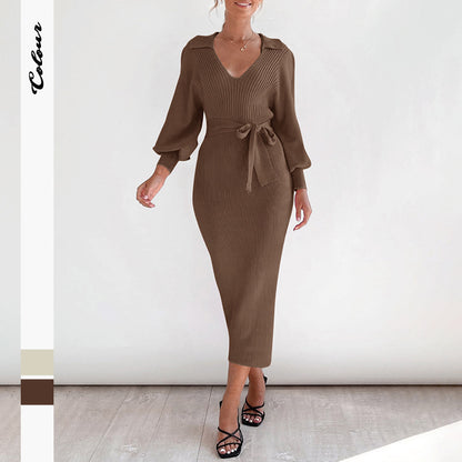 Robe en tricot pour femmes avec ceinture à la taille et joli décolleté en V Chic und Stil