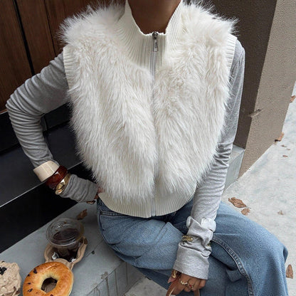 Dames gilet en tricot douillet avec fausse fourrure luxueuse Chic und Stil