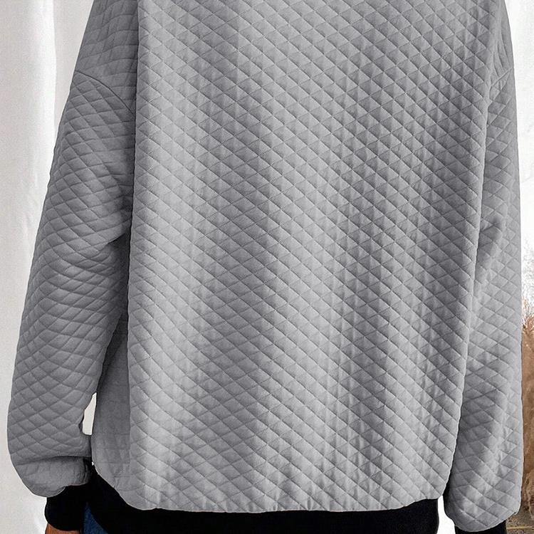 Pull-over matelassé oversize pour femmes avec col classique et détails pratiques de boutons Chic und Stil