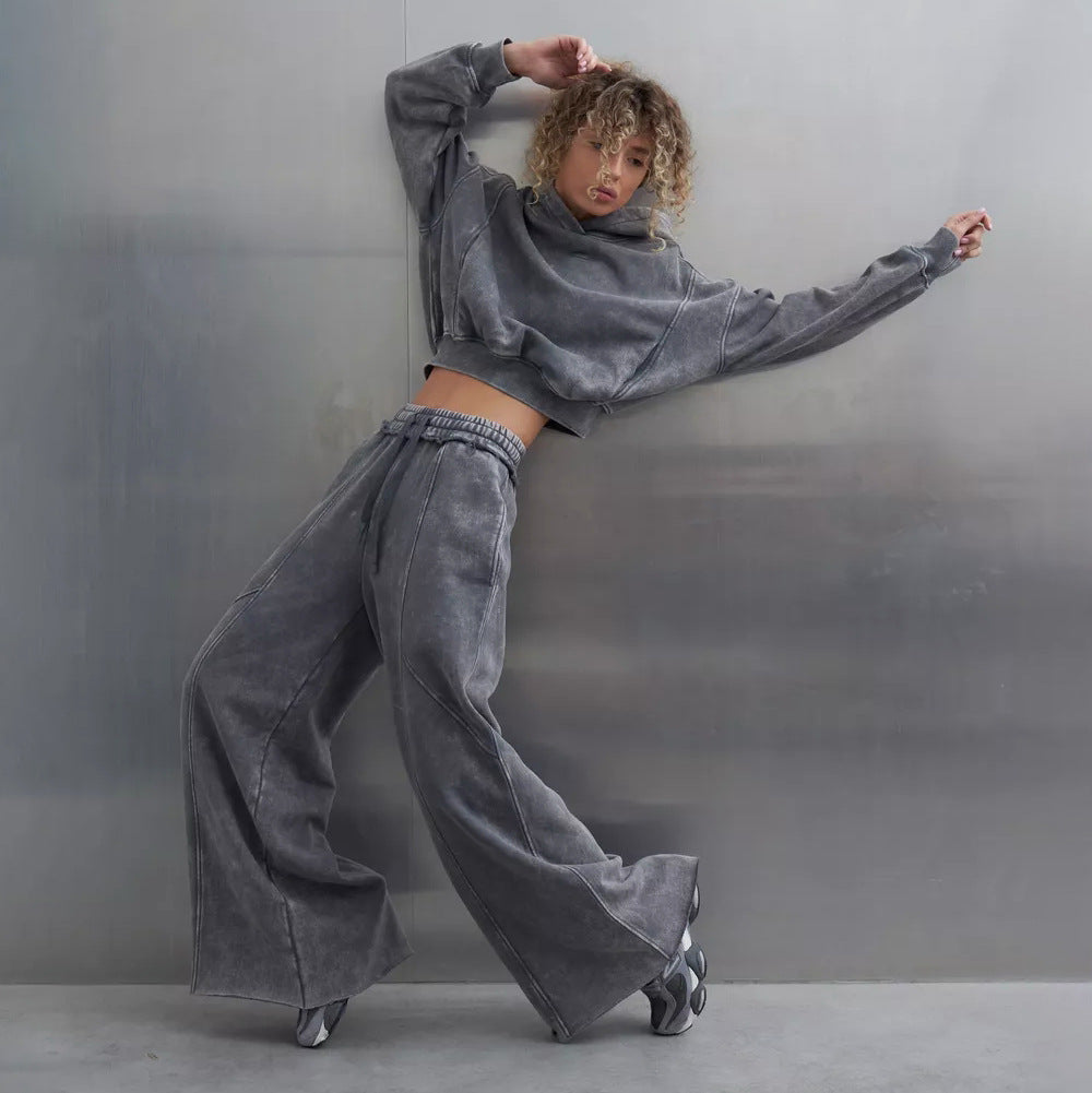Urban loungewear set for women with cropped hoodie and wide pants Chic and Style