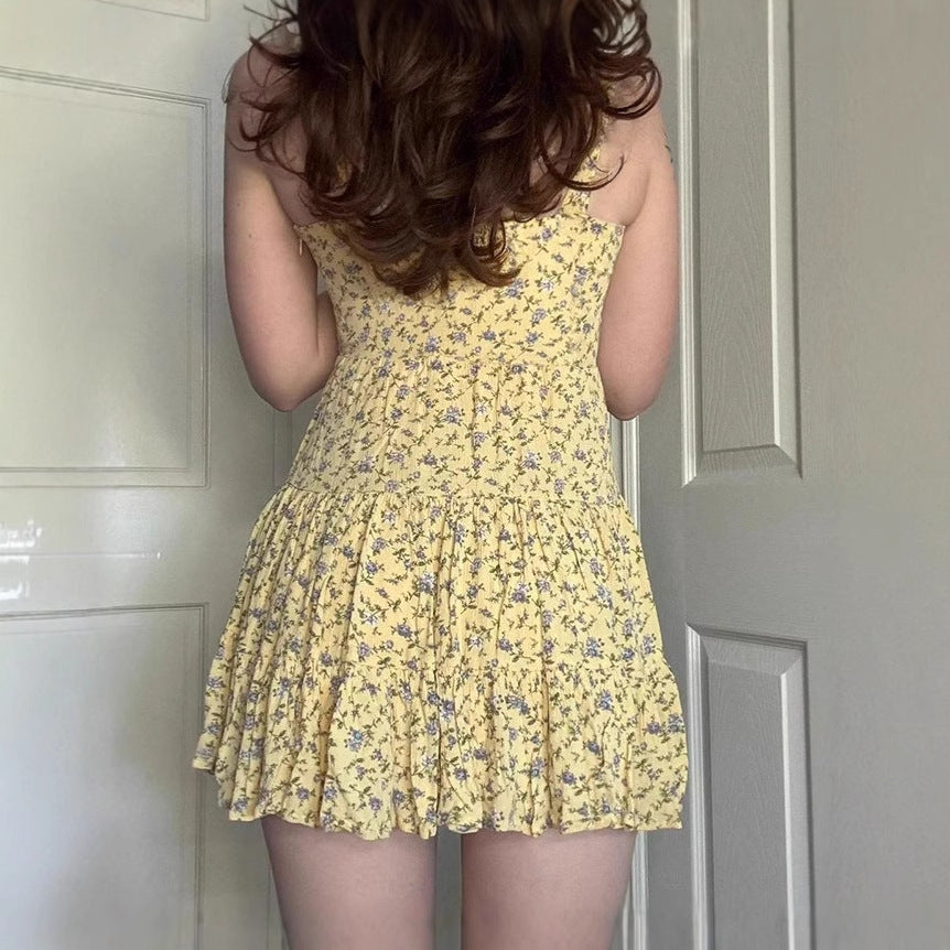 Robe d'été A-line florale pour femmes avec ourlet à volants et bretelles spaghetti Chic und Stil