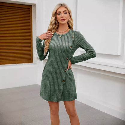 Robe tricotée pour femmes avec design côtelé de haute qualité et boutons décoratifs Chic und Stil