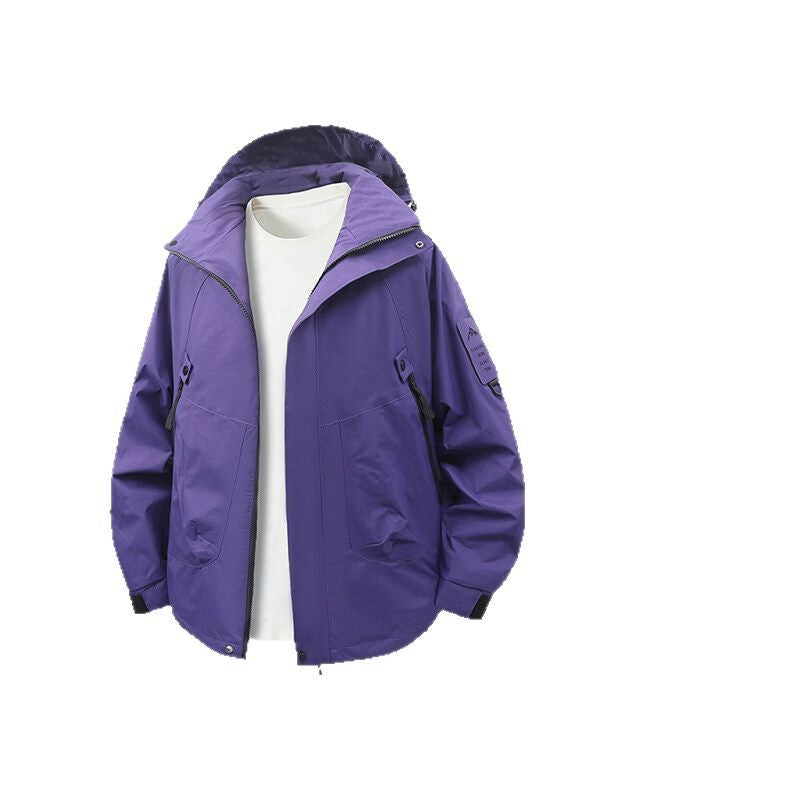 Functional outdoor jacket for men with adjustable hood area and multiple pockets Chic and Style