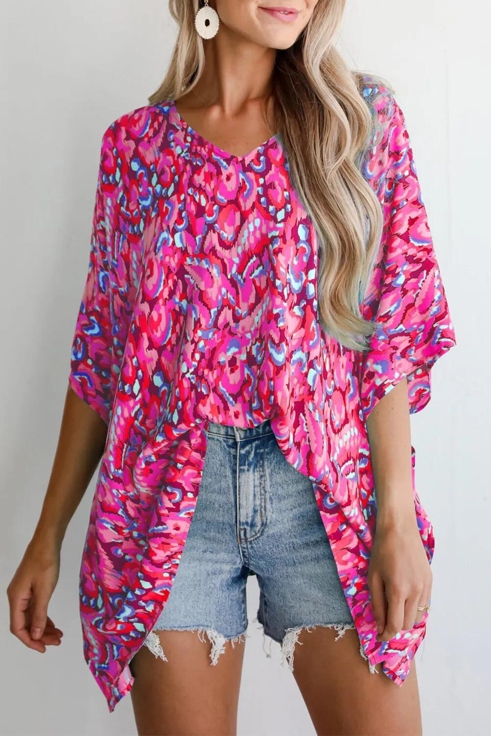 Blouse de plage décontractée pour femmes avec coupe asymétrique et motif coloré Chic und Stil
