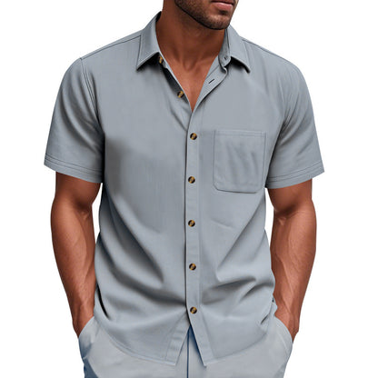 Chemise à manches courtes pour homme avec poche poitrine et détails de boutons à la mode Chic und Stil