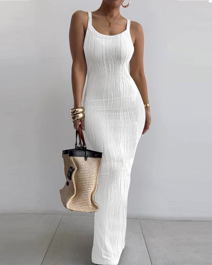 Femme Robe maxi élégante avec structure en rib et fines bretelles Chic und Stil